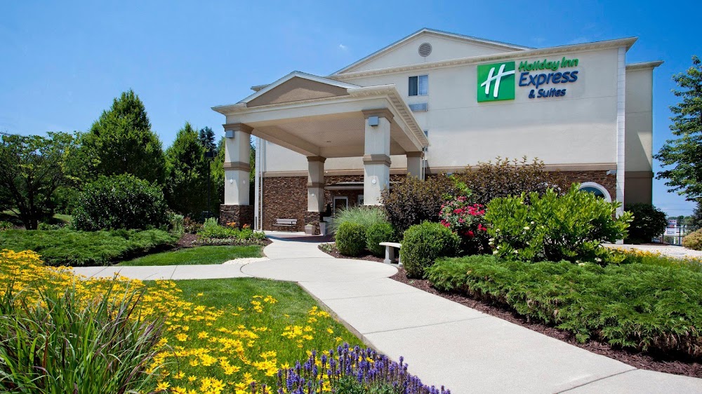 Holiday Inn Express & Suites Allentown West, an IHG Hotel