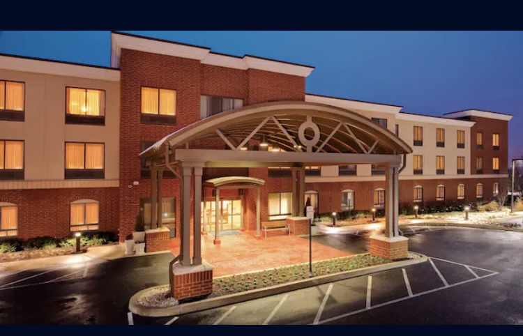 Holiday Inn Express & Suites Bethlehem Arpt-Allentown Area