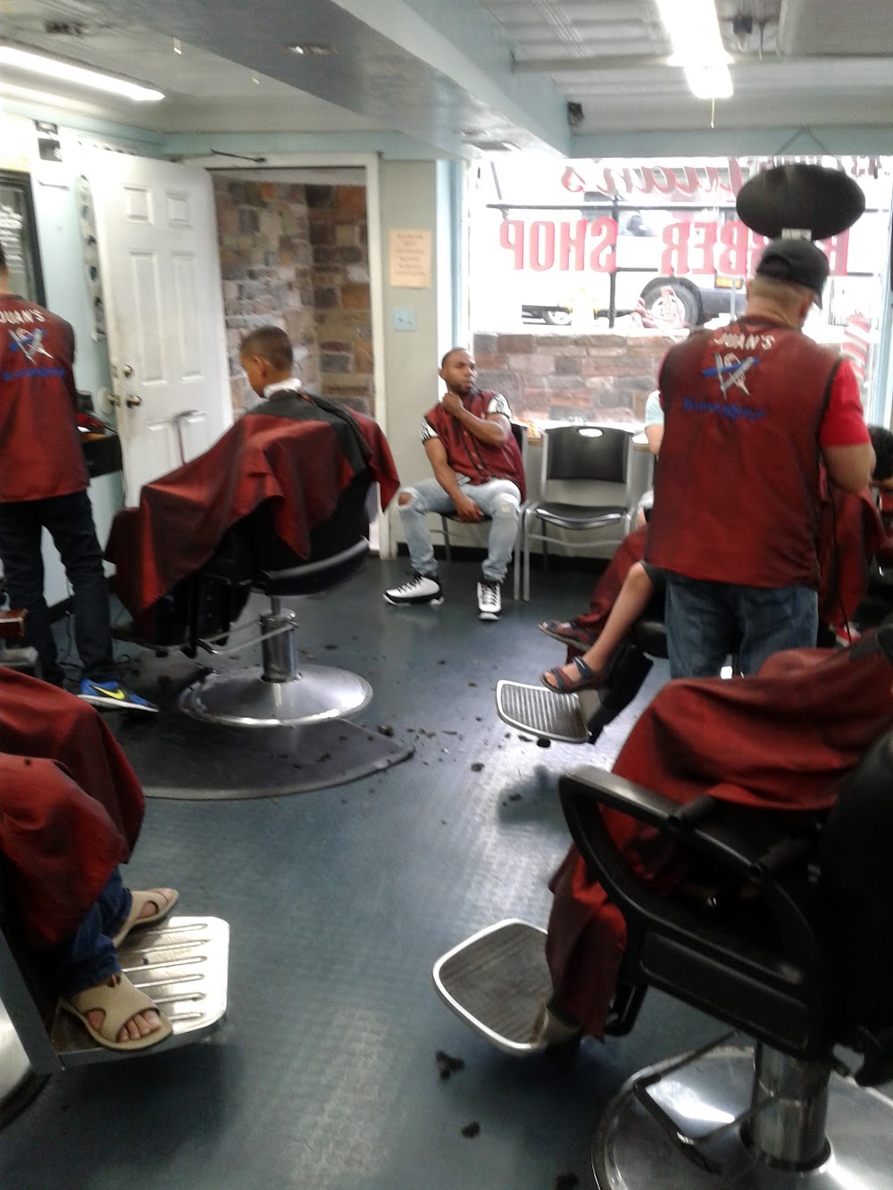 Juan Barbershop