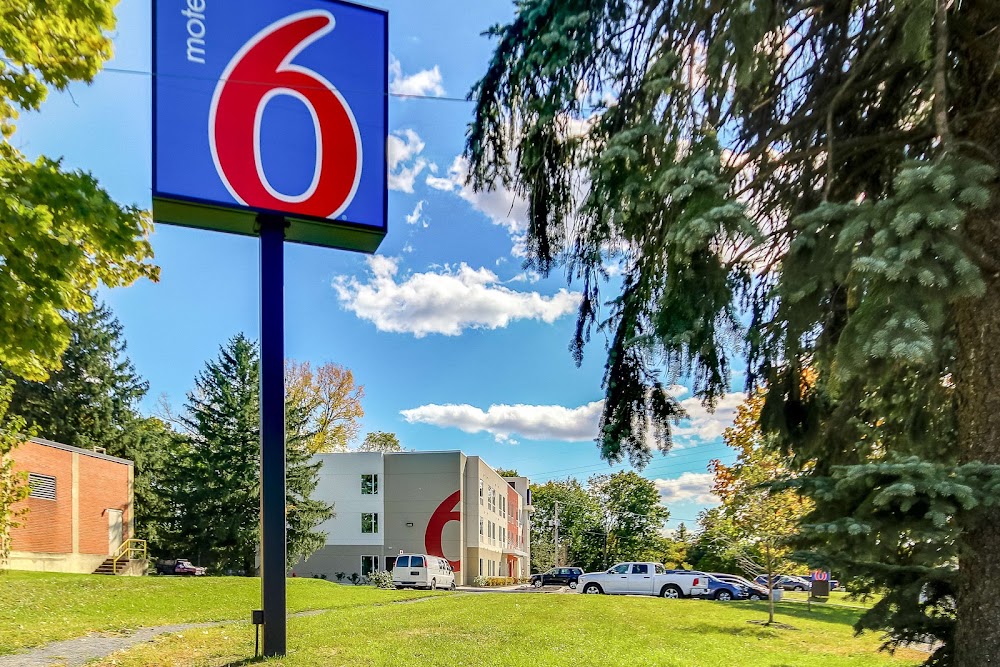 Motel 6 Allentown, PA