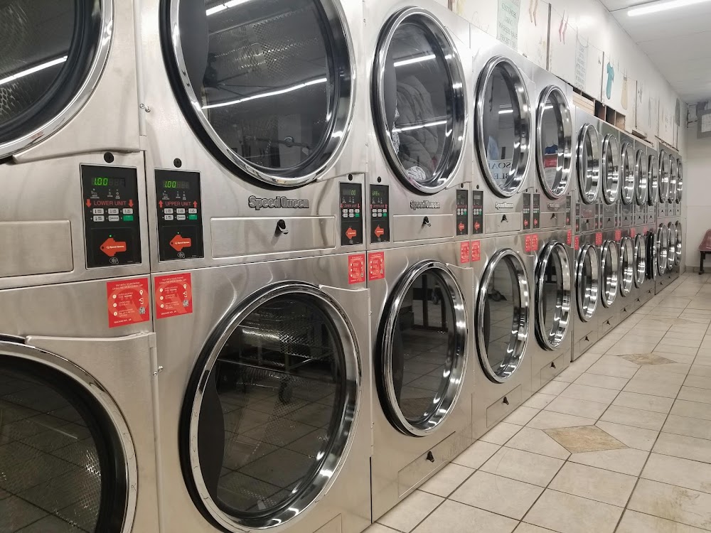 Wash Wearhouse Laundromat